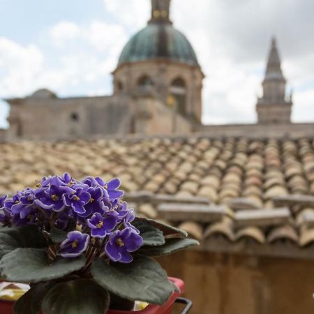 Palazzo Angelina Apartamento Ragusa Exterior foto