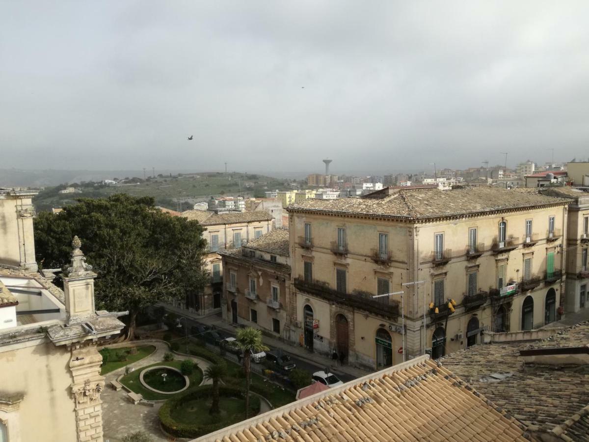 Palazzo Angelina Apartamento Ragusa Exterior foto